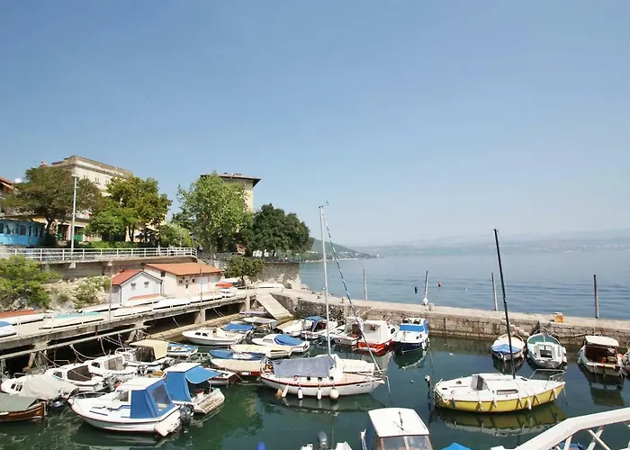 דירה Laurus-2 By Interhome *