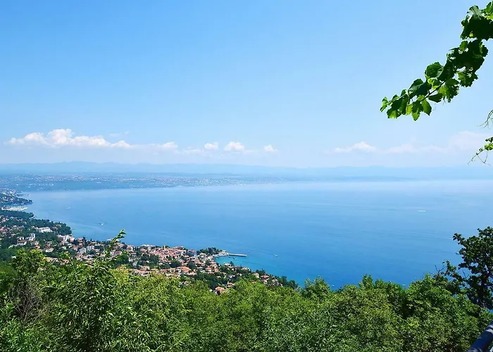 Laurus-2 By Interhome דירה